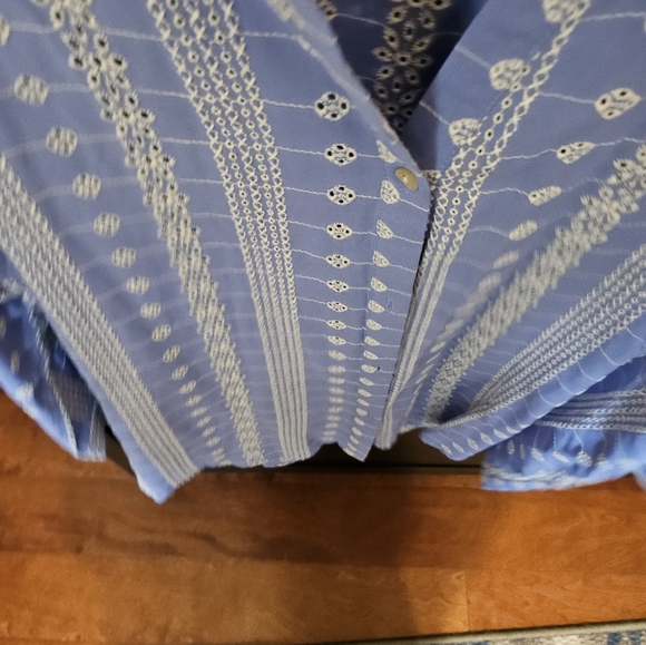 NWOT Eyelet Tunic - Picture 5 of 5